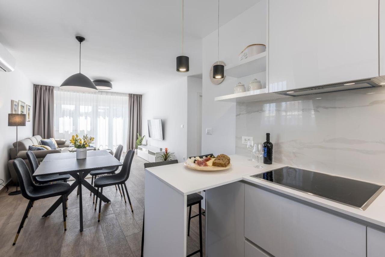 Domus Mea Apartment Спліт Екстер'єр фото